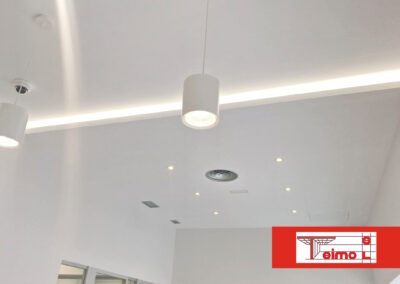 FOSEADO-DE-PLADUR-EN-BANCO-EN-SEVILLA-1